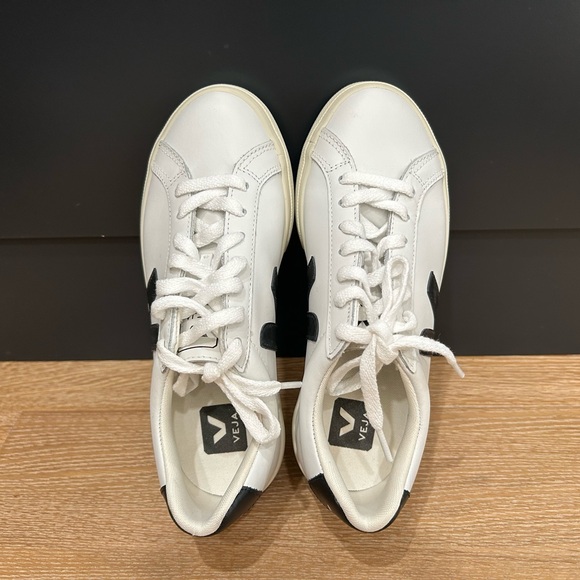 Veja Campos Bicolor women’s size 5 - Picture 5 of 9